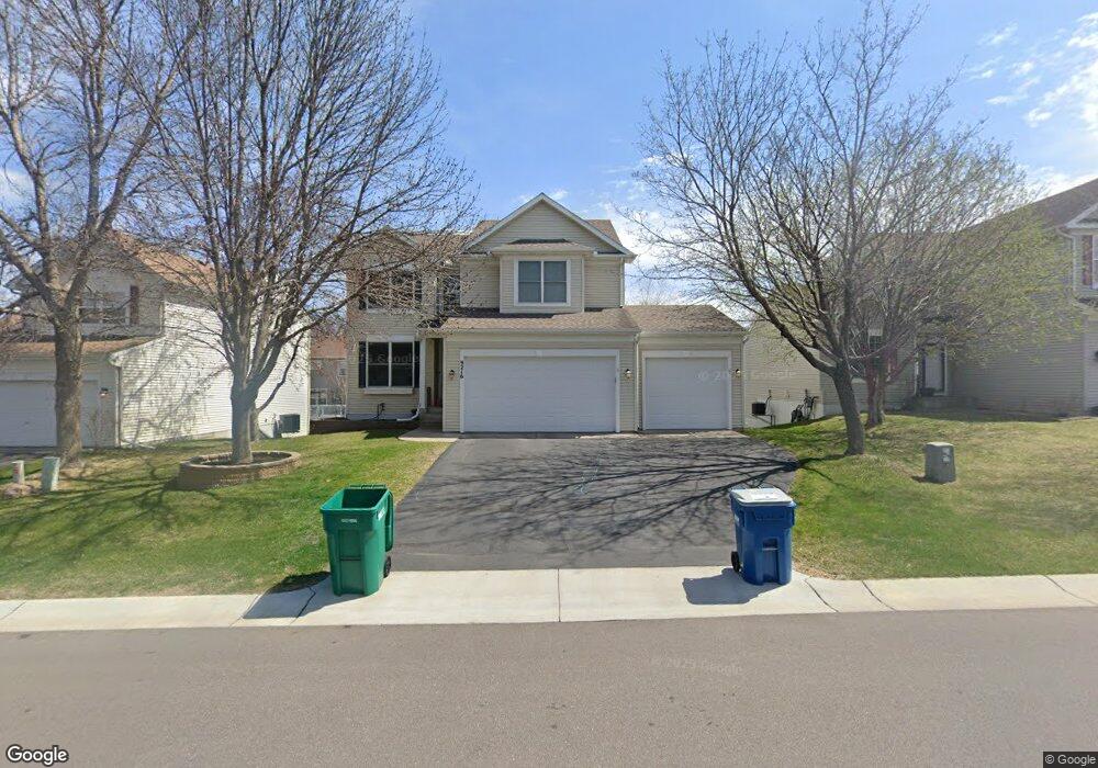 9216 Peony Ln N, Osseo, MN 55311 - photo 1