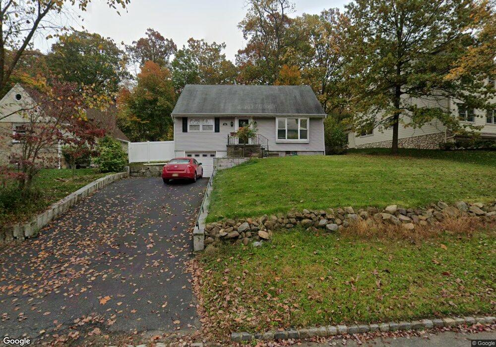 40 Sycamore Ave, Livingston, NJ 07039 - photo 1