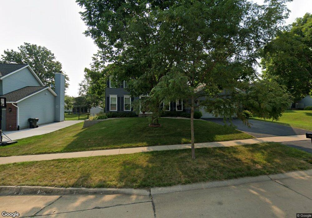 4620 Coventry Ln NE, Cedar Rapids, IA 52402 - photo 1