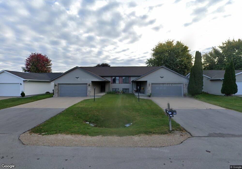 2342 N Skylark Dr, Appleton, WI 54914 - photo 1