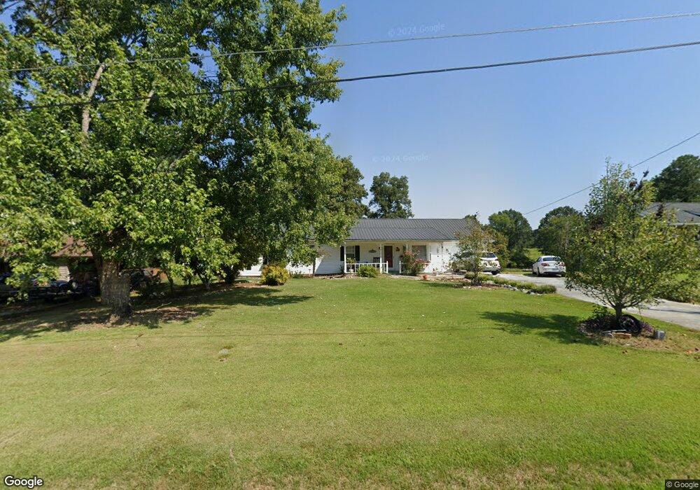 186 Dixie Dr SE, Calhoun, GA 30701 - photo 1