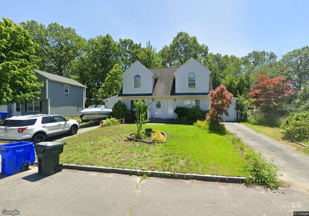 79 Glenmore St, Springfield, MA 01129 - photo 1