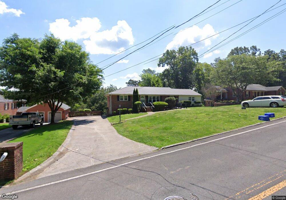 1015 E Lakeshore Dr, Dalton, GA 30720 - photo 1