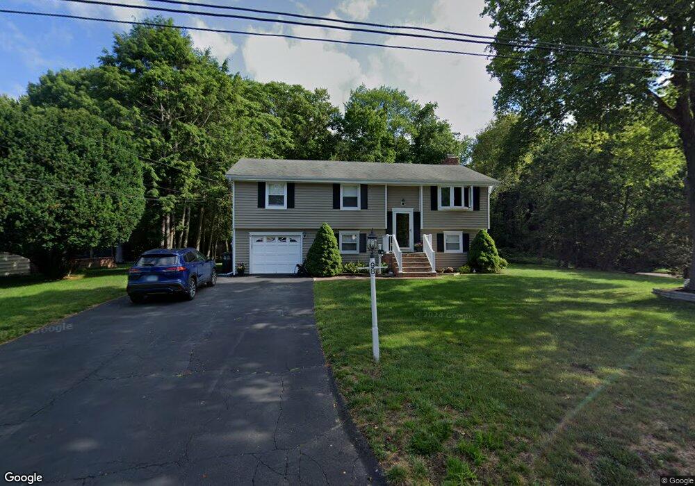 98 Barmore Dr W, Stamford, CT 06905 - photo 1