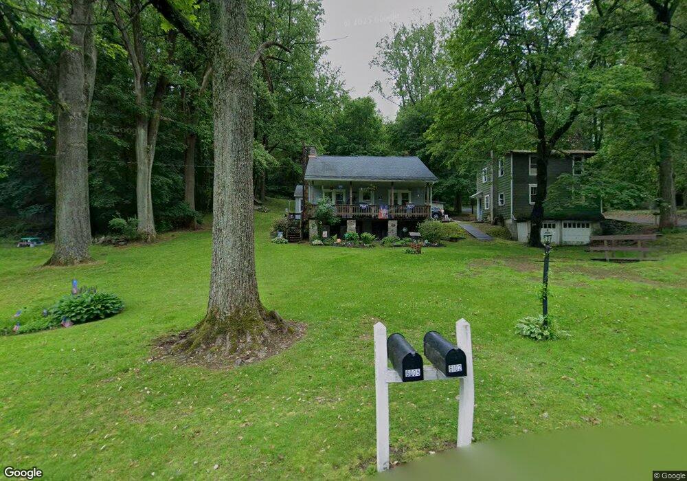 6102 Woodlawn Dr, Zionsville, PA 18092 - photo 1