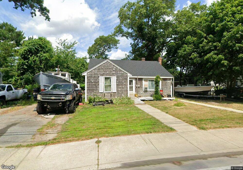 11 Liberty St, Plymouth, MA 02360 - photo 1