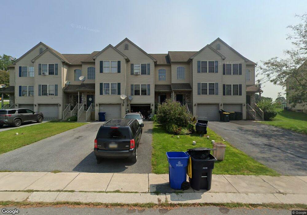 25 Chickadee Cir, Leola, PA 17540 - photo 1