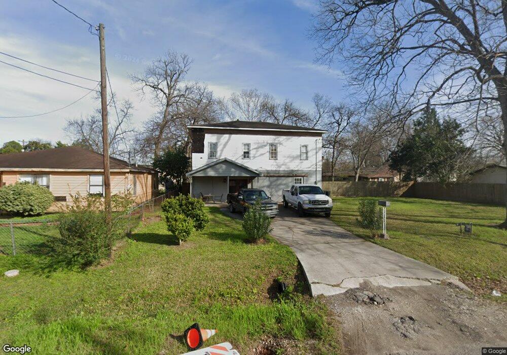 3211 Caplin St, Houston, TX 77026 - photo 1