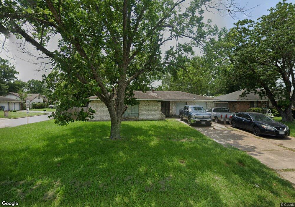 9203 Ella Blvd, Houston, TX 77088 - photo 1
