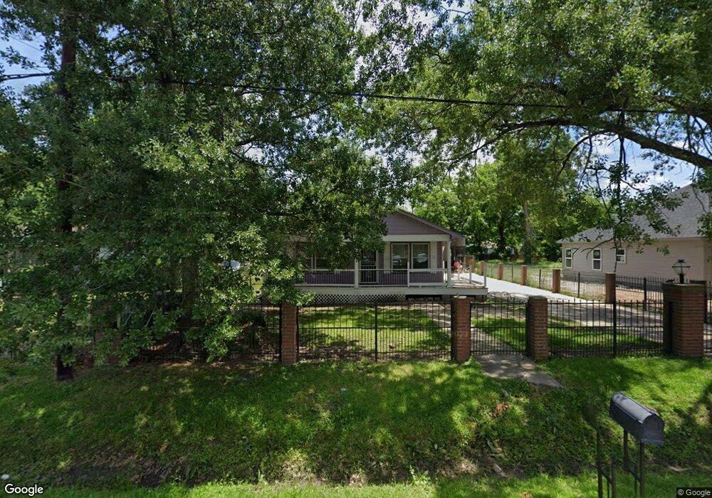 6636 Hoffman St, Houston, TX 77028 - photo 1