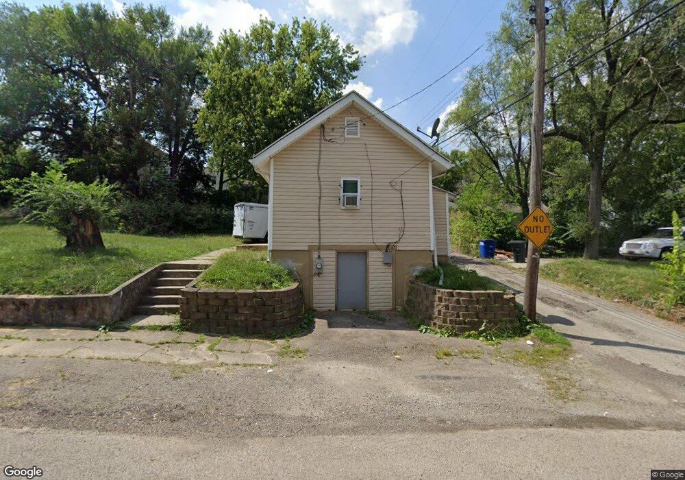 245 E Maplewood Ave, Dayton, OH 45405 - photo 1