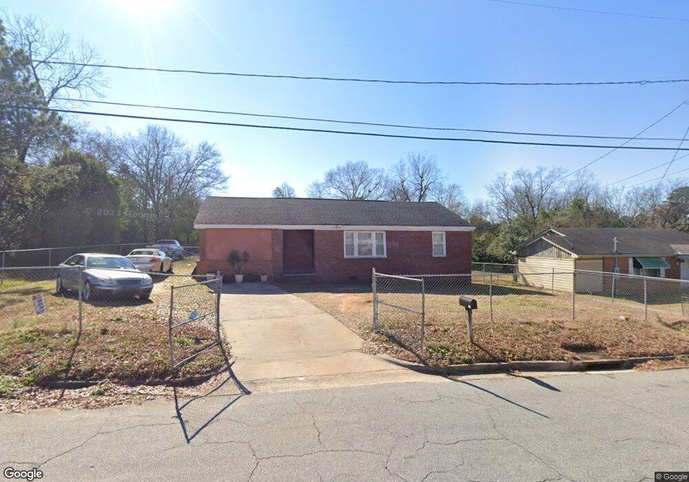 910 W Grenada Terrace, Macon, GA 31206 - photo 1