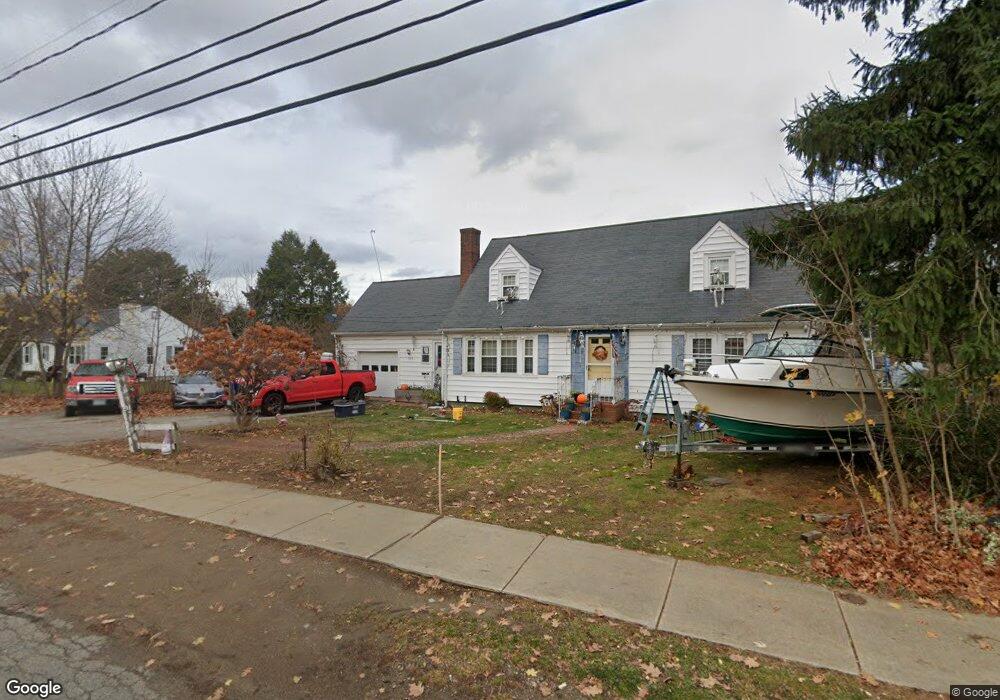 395 Sherburne Rd, Portsmouth, NH 03801 - photo 1