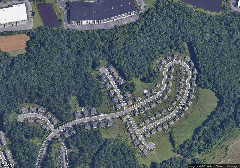 812 N Aikens Tavern Ct, Newark, DE 19702 - photo 1