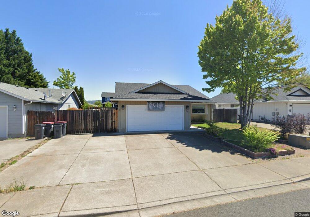 1168 White Chapel Dr, Central Point, OR 97502 - photo 1