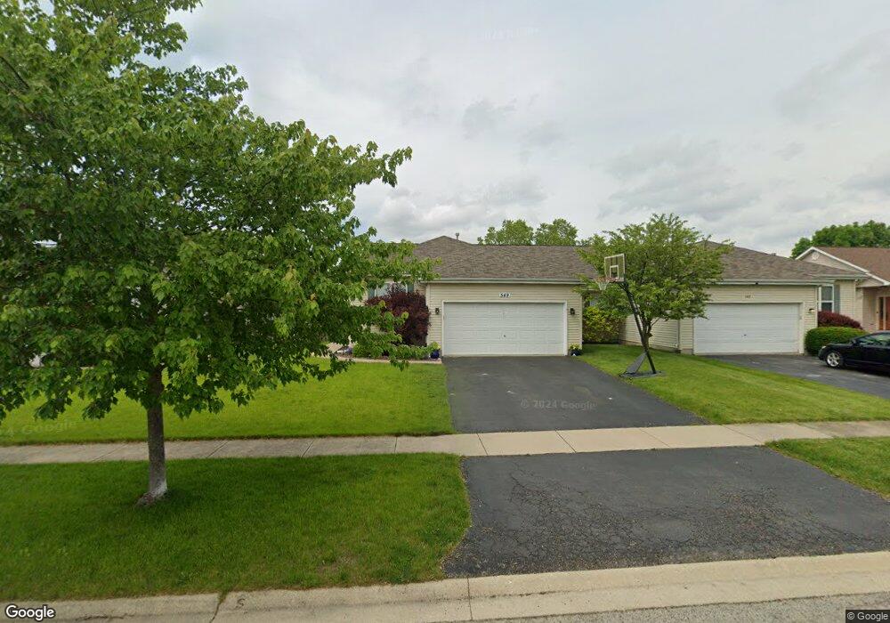 549 Chestnut Dr, Oswego, IL 60543 - photo 1