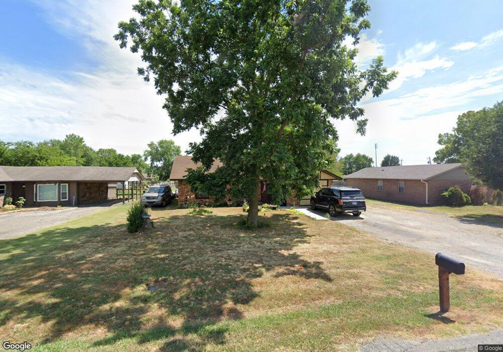 811 W 5th St, Skiatook, OK 74070 - photo 1