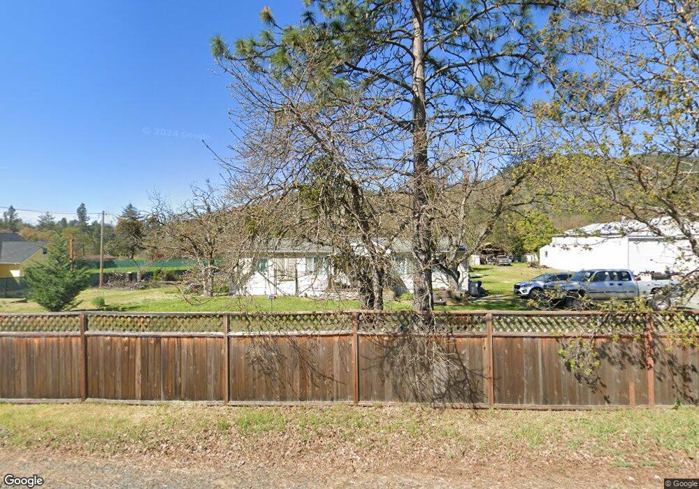 556 W Jones Creek Rd, Grants Pass, OR 97526 - photo 1