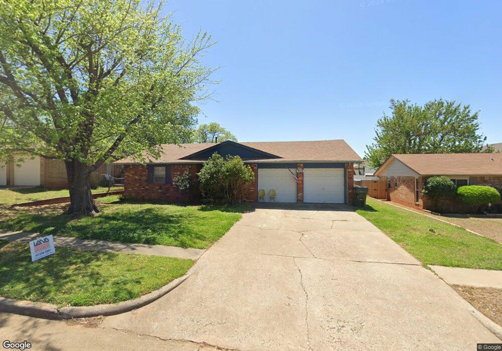 914 Crown Dr, Edmond, OK 73034 - photo 1