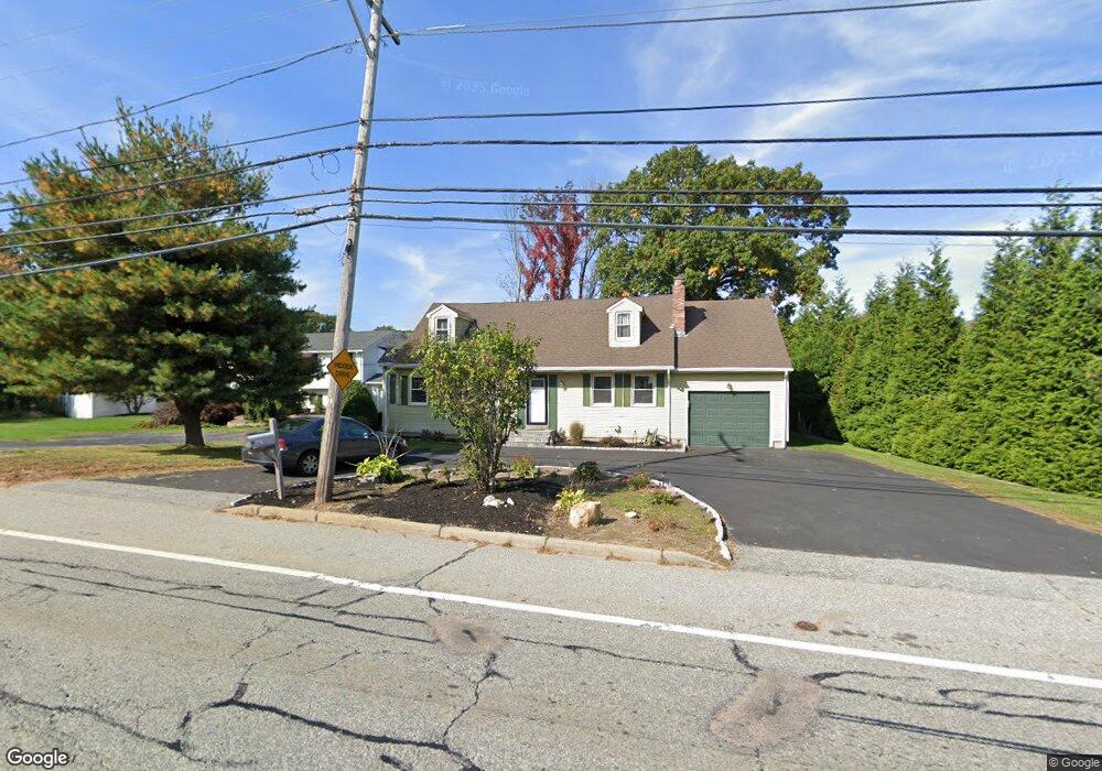 689 Scituate Ave, Cranston, RI 02921 - photo 1