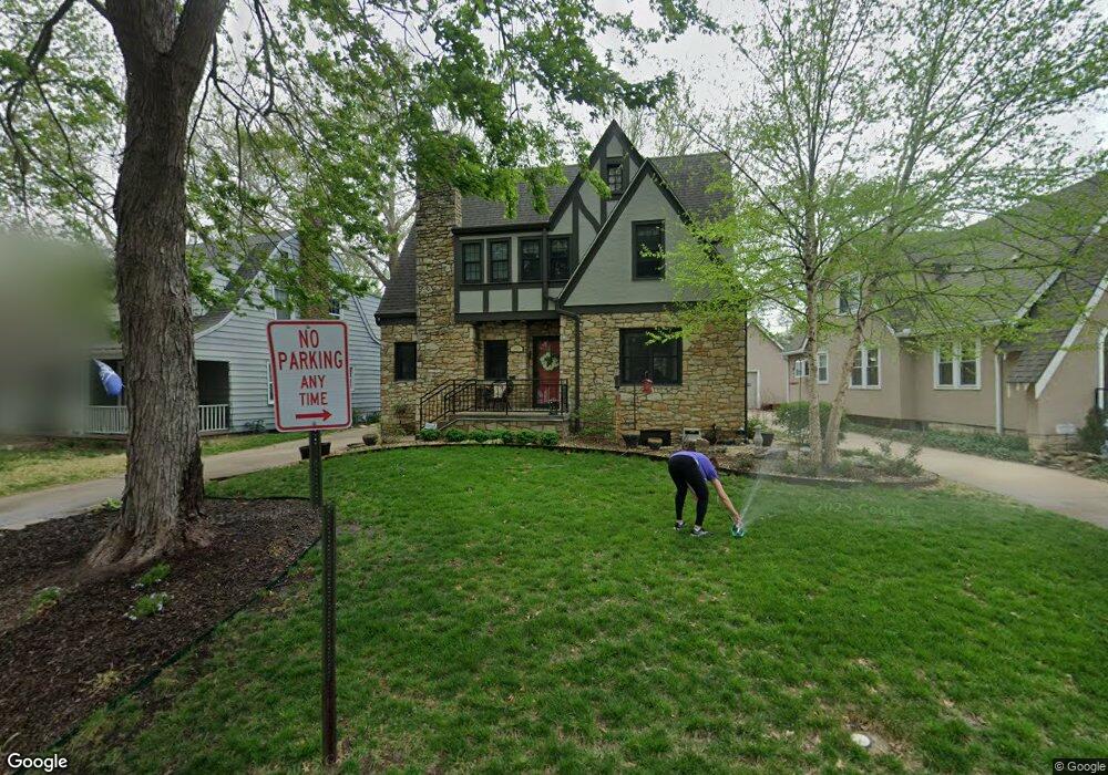 3013 SW Clark Ct, Topeka, KS 66604 - photo 1