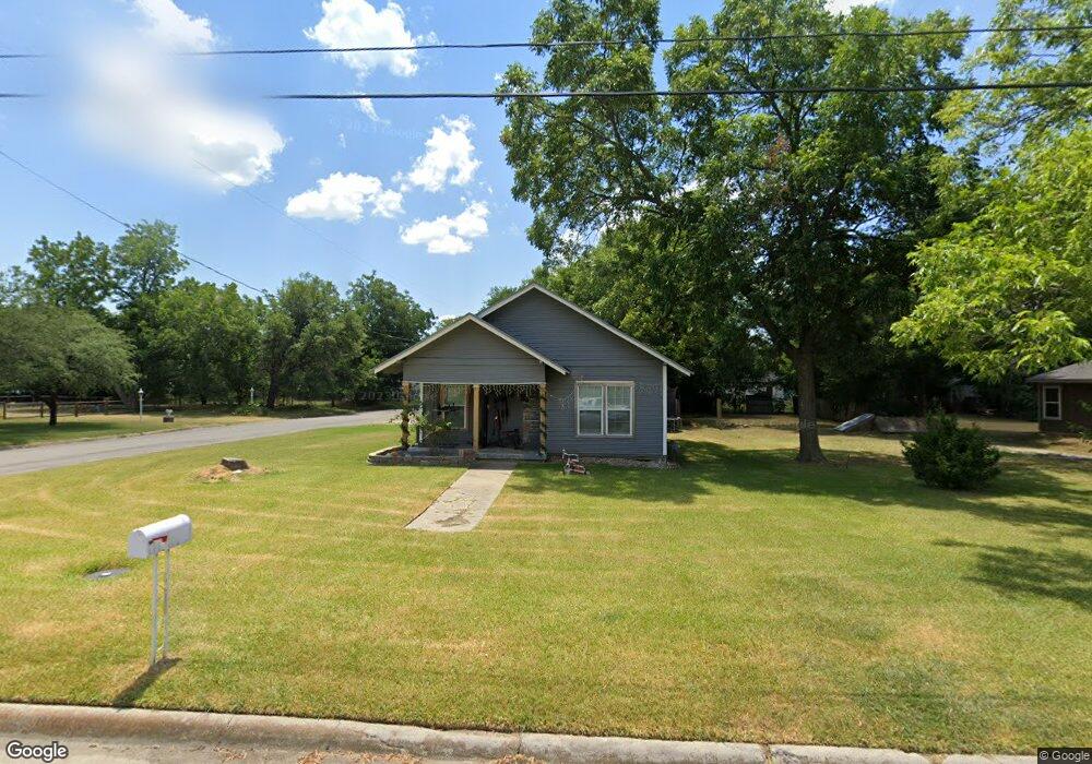 1530 Roy St, Gainesville, TX 76240 - photo 1