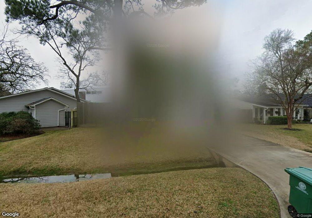 915 Gardenia Dr, Houston, TX 77018 - photo 1