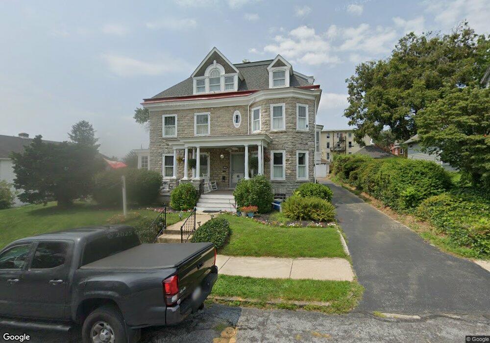 318 Marshall St, Kennett Square, PA 19348 - photo 1