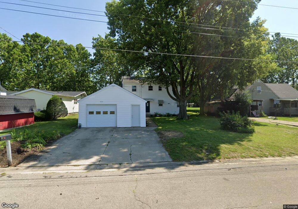 250 Campus View Dr, Lincoln, IL 62656 - photo 1