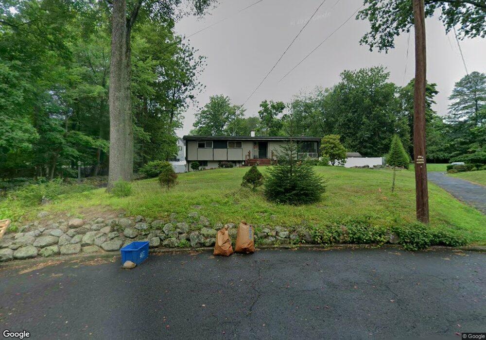 3 Hedge Row, New City, NY 10956 - photo 1