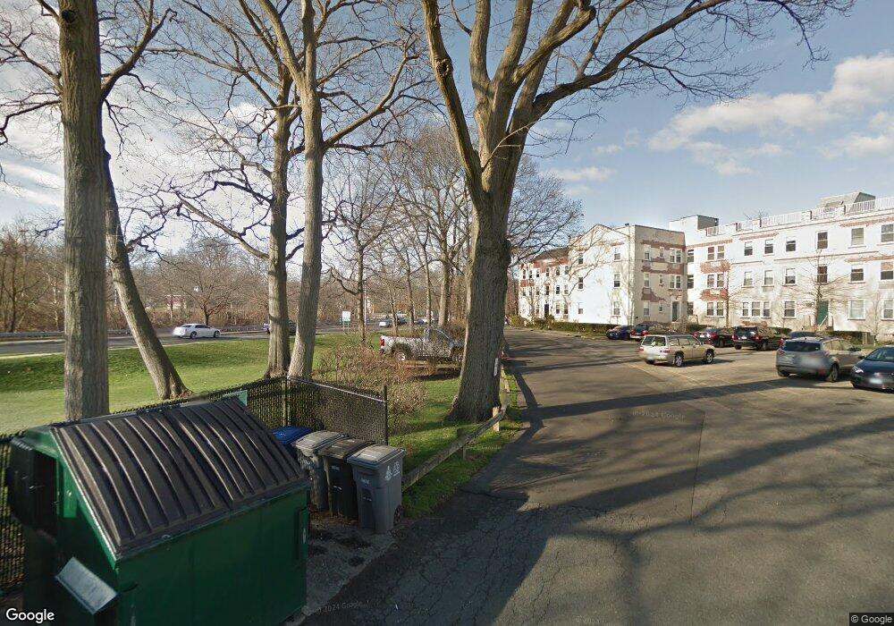 136 Summer Aka Woodside Green St unit 1B, Stamford, CT 06901 - photo 1