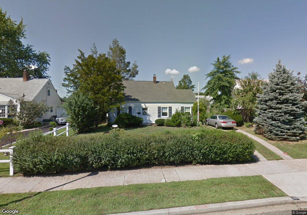 178 Saddle Ln, Levittown, NY 11756 - photo 1