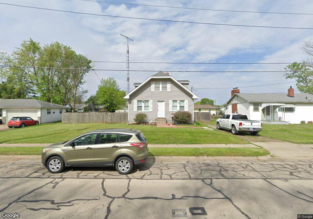 1221 S 9th St, Mattoon, IL 61938 - photo 1