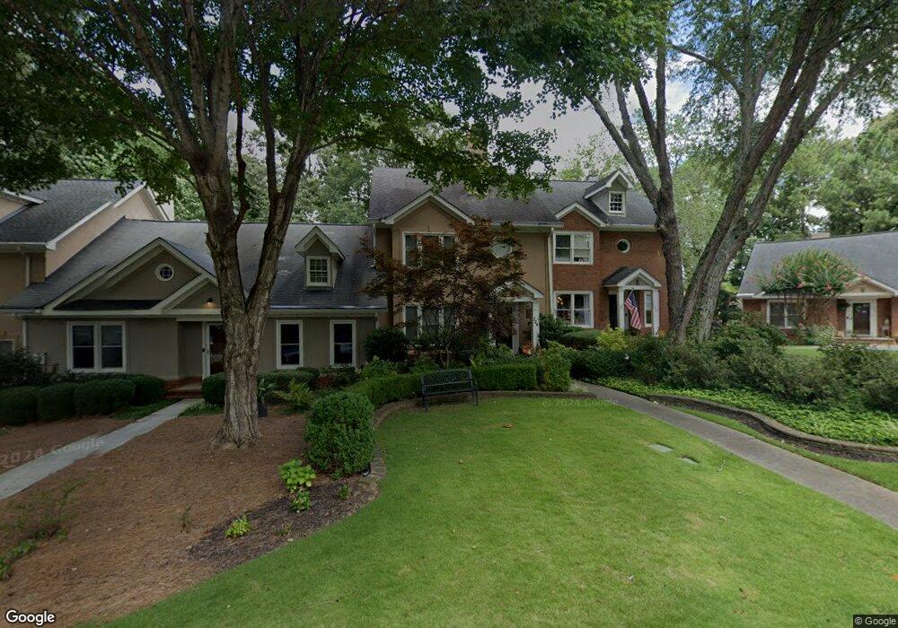 724 Olde Towne Ln, Marietta, GA 30068 - photo 1