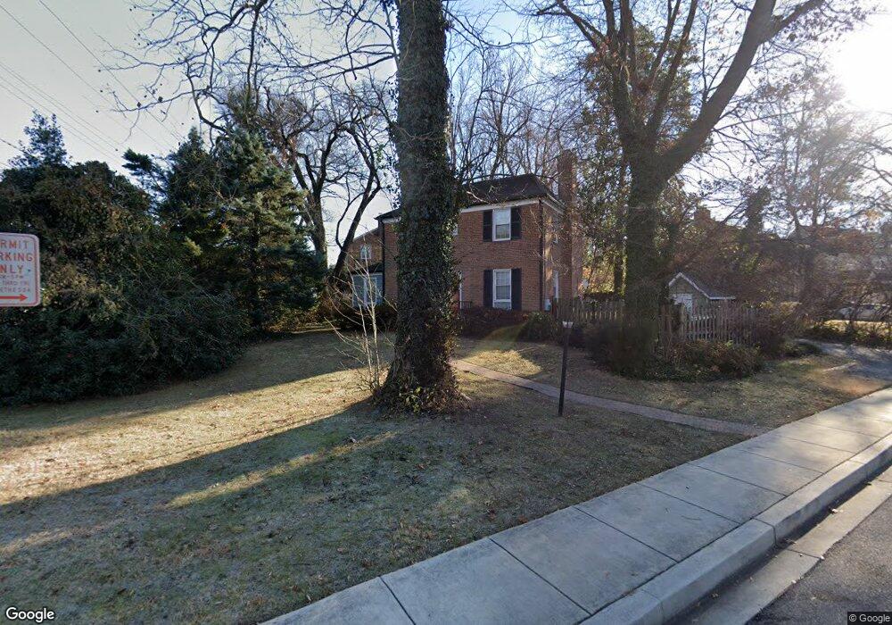 4606 Jones Bridge Rd, Bethesda, MD 20814 - photo 1