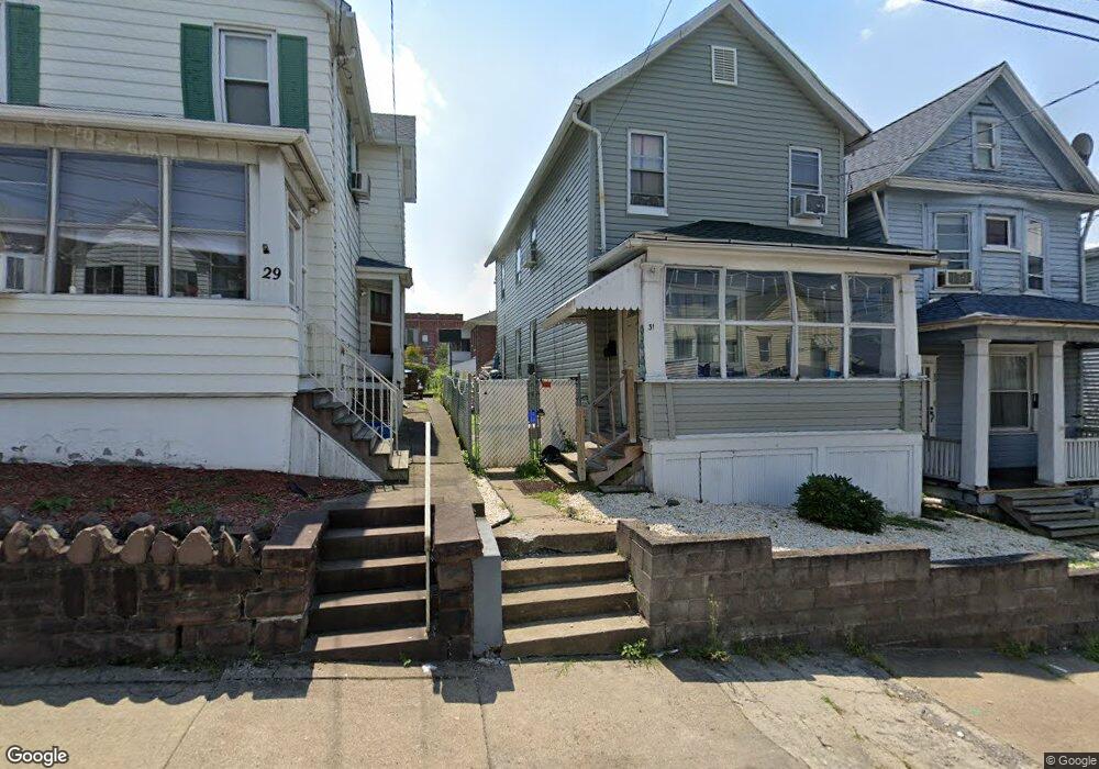 31 Oxford St, Hanover Township, PA 18706 - photo 1