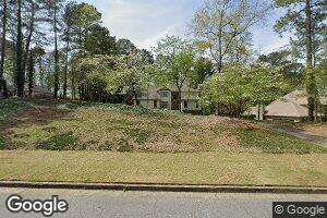 2900 Roxburgh Dr, Roswell, GA 30076