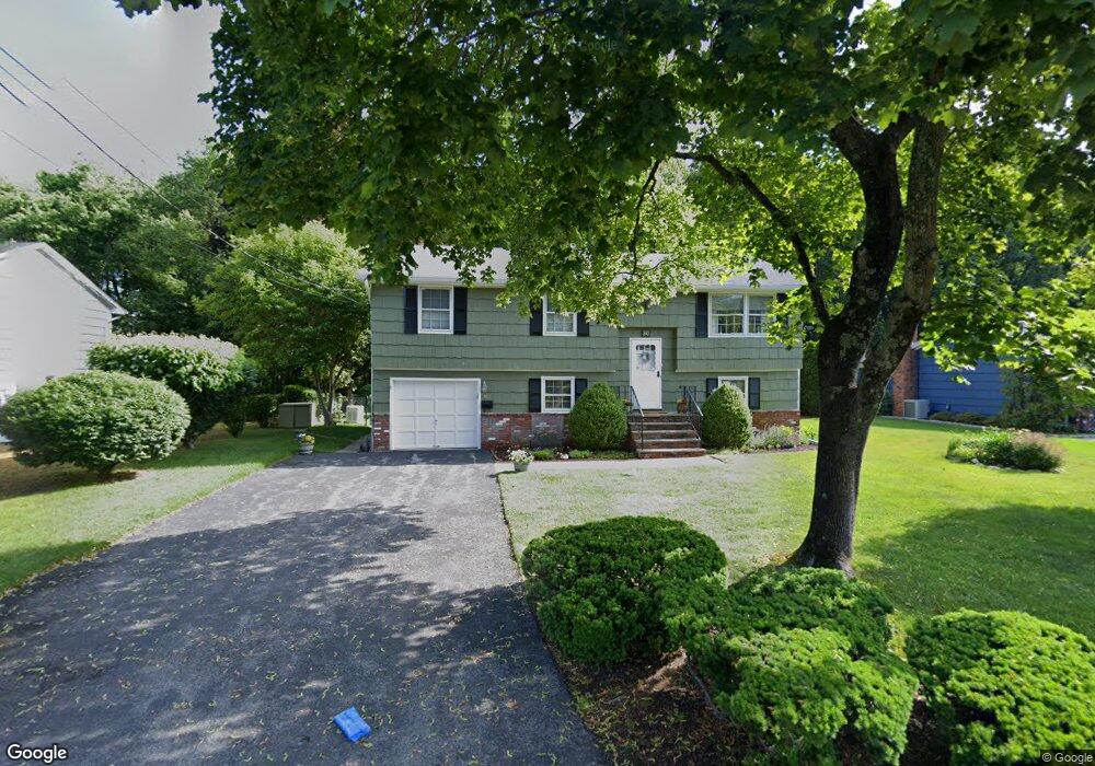 80 Barmore Dr W, Stamford, CT 06905 - photo 1