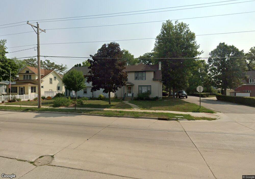 511 4th St SW, Austin, MN 55912 - photo 1