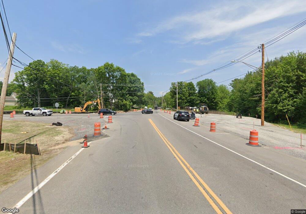 81 Mammoth Rd, Pelham, NH 03076 - photo 1