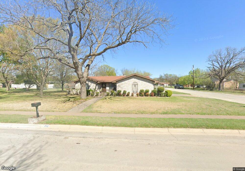 702 Phillips St, Cleburne, TX 76033 - photo 1