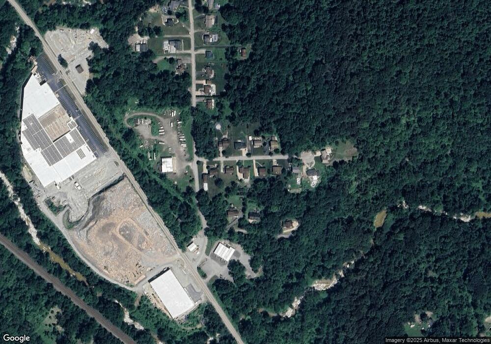 12139 Pine Crest Ct, Trafford, PA 15085 - photo 1