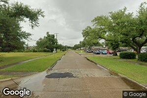 101 Overhill Dr, Lake Charles, LA 70605