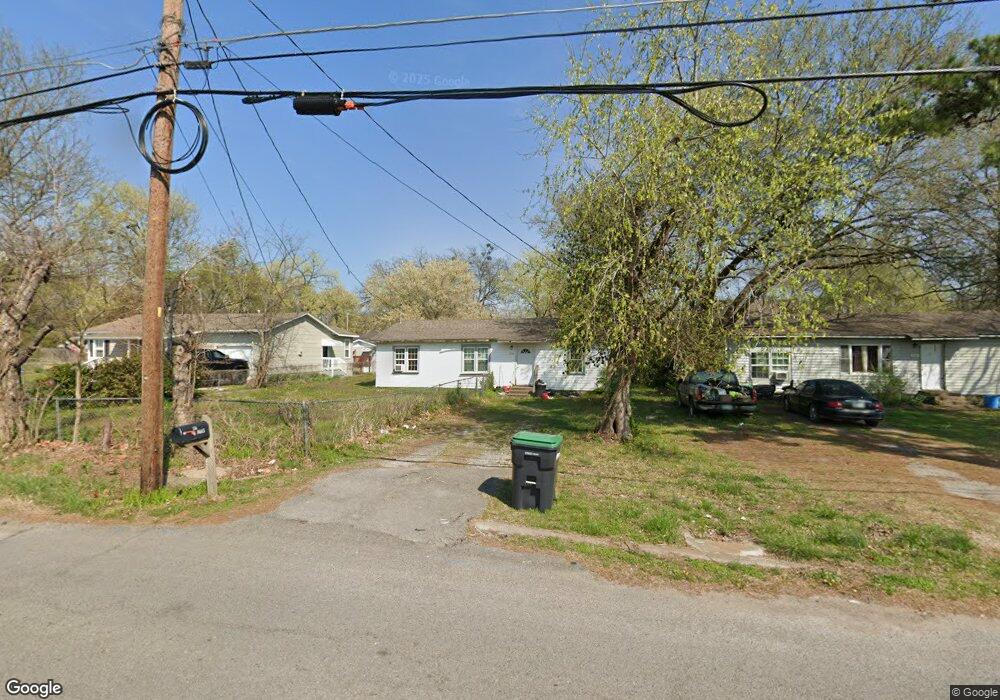 714 N Jones Ave, Tahlequah, OK 74464 - photo 1