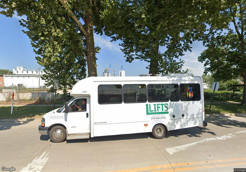 502 F Ave NW, Cedar Rapids, IA 52405 - photo 1