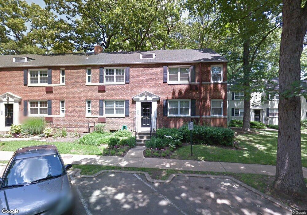 209 N Trenton St unit 2, Arlington, VA 22203 - photo 1