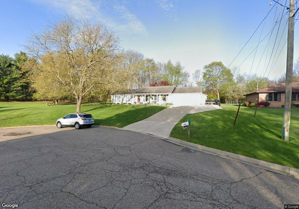 1323 Woodnoll Dr, Flint, MI 48507 - photo 1