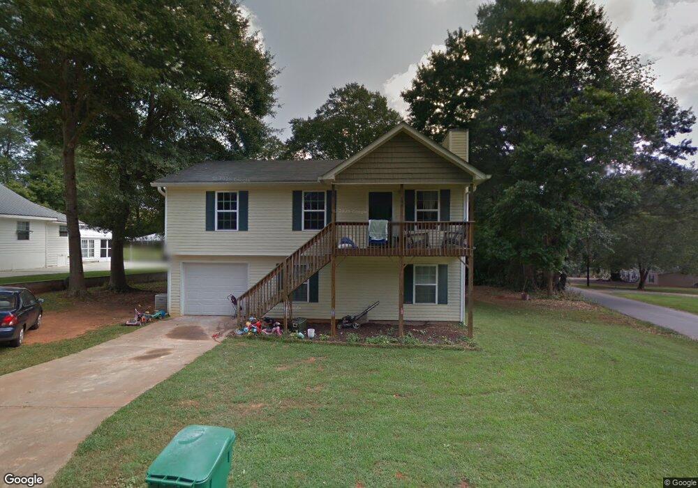 192 Mcarthur St, Commerce, GA 30529 - photo 1