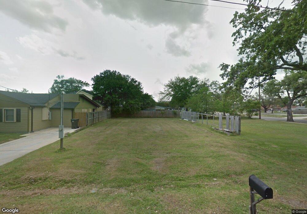 4878 Montegut Dr, New Orleans, LA 70126 - photo 1