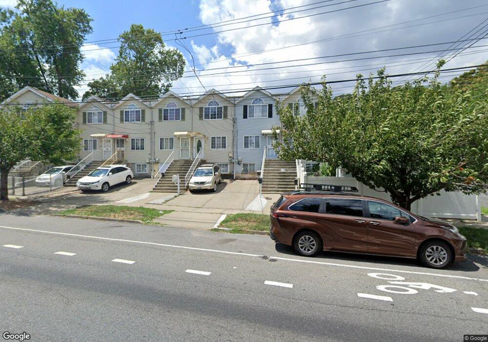 296 Targee St, Staten Island, NY 10304 - photo 1